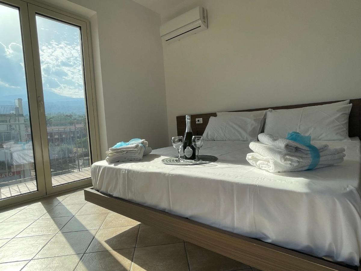 Maison De Cheeramie - Tourist Apartments Tra Mare E Etna มาสคาลิ ภายนอก รูปภาพ